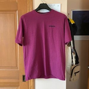 short sleeve magenta patagonia t-shirt